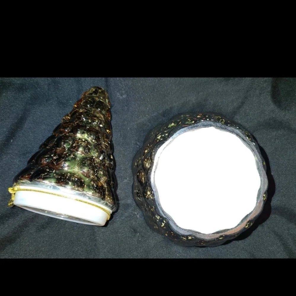 NWT Place And Time Cedar And Fig Glass Tree Candle